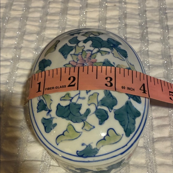 Floral Covered Ceramic Trinket Box- Chinese - Picture 7 of 7